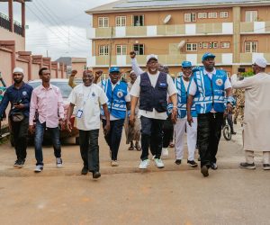 A Leader Walks the Talk: Amir Ahmadiyya Nigeria Joins Humanity First Walk, Run & Bike